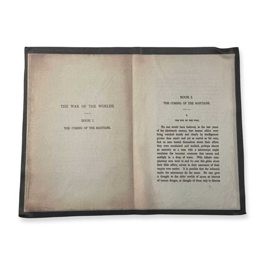 War of the Worlds Microfiber Glasses Cleaner Cloth