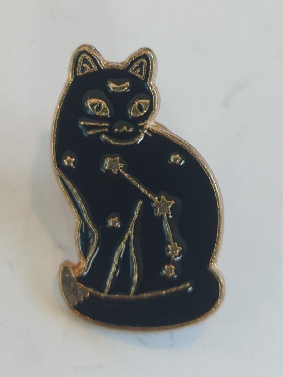 Cat Sitting w' Constelation & Stars Enamel Pin